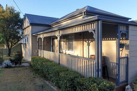 Jasmine Cottage - Accommodation Perth 0