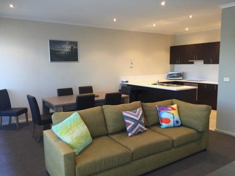 Jasper 4 - Accommodation Perth 2