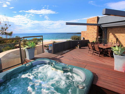 Jedda 5 - Oceanview 3 BDRM Penthouse With Rooftop Spa - Accommodation Perth 0