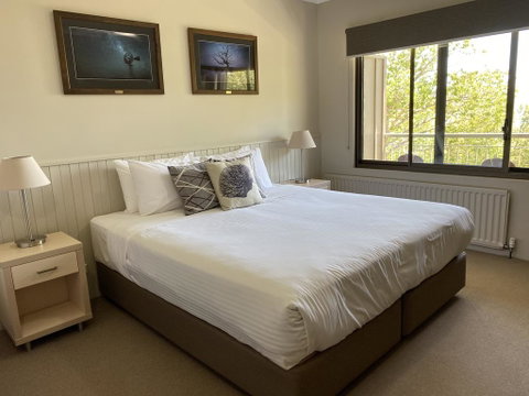 Jindy Inn - Accommodation Perth 2