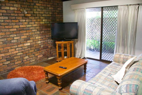 Junction Cottage - Accommodation Perth 2