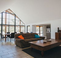Kangaroo Retreat - Perth Resorts