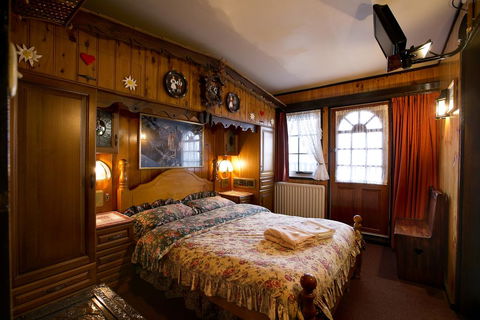 Karelia Alpine Lodge - Accommodation Perth 0