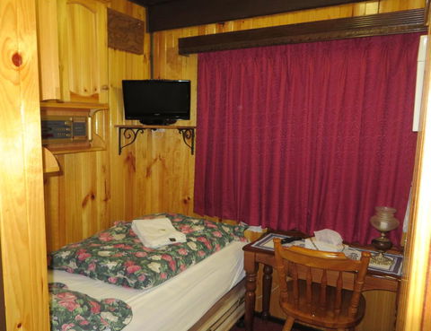 Karelia Alpine Lodge - Accommodation Perth 1
