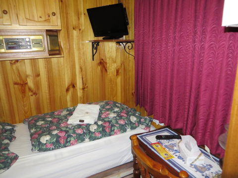 Karelia Alpine Lodge - Accommodation Perth 2