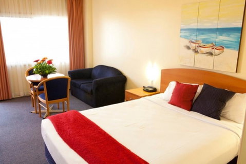 Karinga Motel, SureStay Hotel By Best Western - Accommodation Perth 3