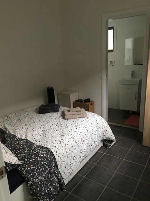 Kats BnB - Perth Resorts 3
