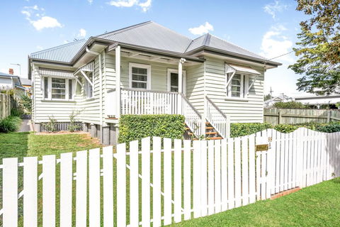 Keeler Cottage - Perth Resorts 3