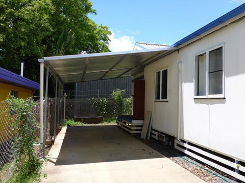 Kenny's Cabin - Perth Resorts 0