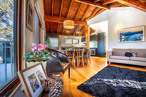 Kenyons Koppie - Accommodation Perth 0