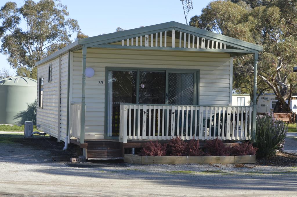 Appin South VIC Perth Resorts