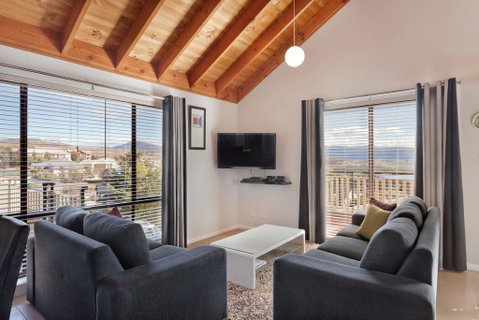 Kestrels Rest 2/116 Gippsland Street - Accommodation Perth 0