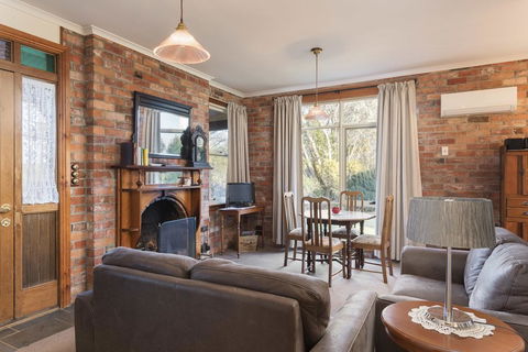 Killynaught Spa Cottages - Accommodation Perth 3