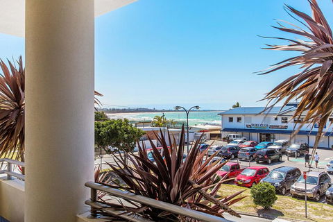 KINGSCLIFF OCEAN FRONT TERRACE 4 - Accommodation Perth 1
