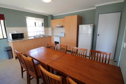 Kirwan Apartment 18 - Large Jindabyne Apartment - Accommodation Perth 2