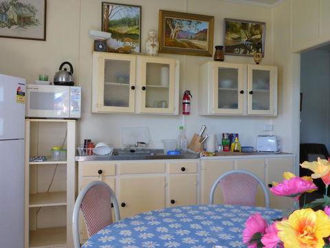 Kitches Cabin - Perth Resorts 2