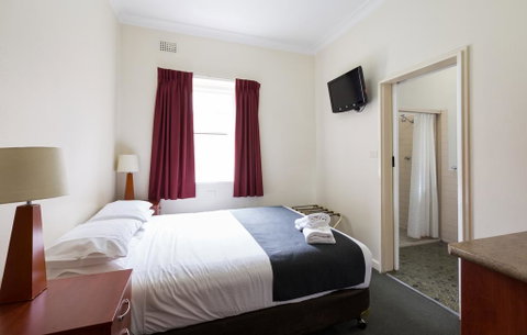 Knickerbocker Hotel - Accommodation Perth 0