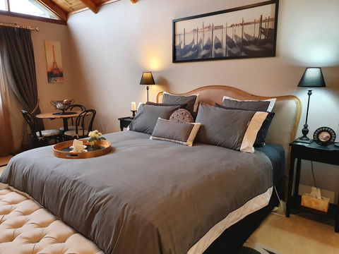 La Maison Riviere - THE RIVER HOUSE Bed & Breakfast - Accommodation Perth 1