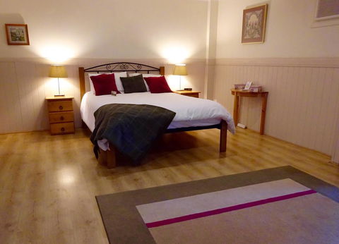 Lagoon Pocket Bed & Breakfast - Accommodation Perth 2