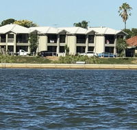 Lake Breeze - Accommodation Perth