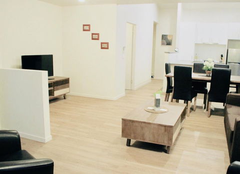 Lake Esmond Place - Accommodation Perth 3