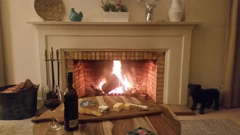 Lake House Benalla - Accommodation Perth 0