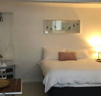 Lakefront Peace Apartments Studio 4 - Perth Resorts