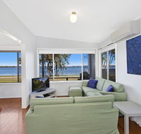 Lakes Edge Cottage - Accommodation Perth