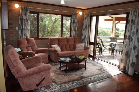 Lancelin Home With Beach And Park Views - Accommodation Perth 3