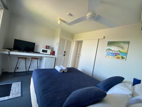 Leisure-Lee Holiday Apartments - Accommodation Perth 2