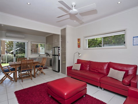Lillian Street, 5, Unit 5, Florida - Accommodation Perth 1