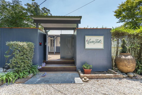 Luxe Mountain Retreat - Katoomba - 4 Bed & Bath - Perth Resorts 2