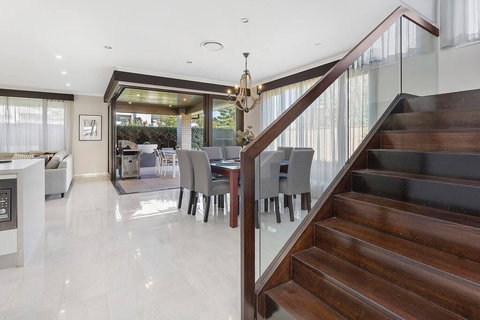 Luxury Brand New Home - Perth Resorts 2