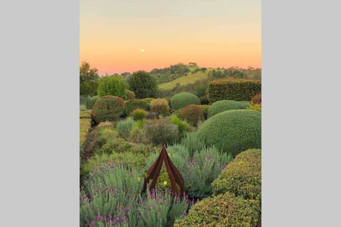 Luxury Storybook Manor Guest Suite - Perth Resorts 2
