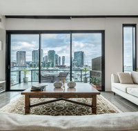 Luxury Waterfront 4BDR Townhouse with Amazing Views - Perth Resorts