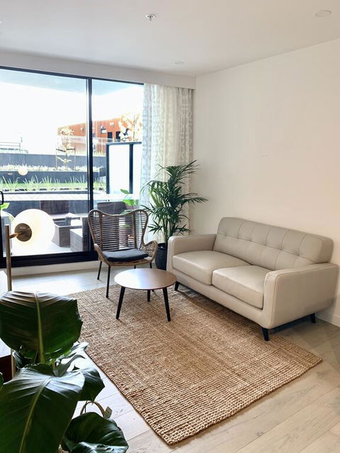 M-City 2 BR And 2 BA Apartment With Parking - Accommodation Perth 3