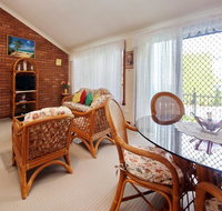 Macadamia Court Unit 2 8 Government Road - Accommodation Perth