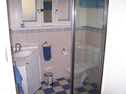 MacDonnell House Naracoorte - Accommodation Perth 0