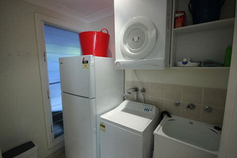 MAGIC BEACH HOUSE - PET FRIENDLY - Accommodation Perth 2
