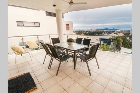 Magnificent Location With Amazing Views - Accommodation Perth 0