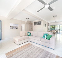 Magnolias  Fingal Bay - Accommodation Perth