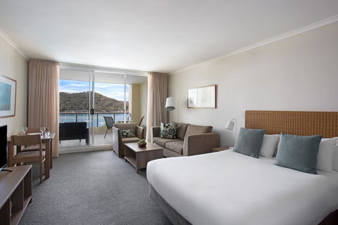 Mantra Ettalong Beach - Accommodation Perth 2