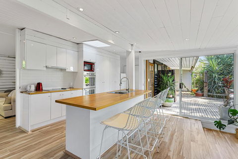 MARTHA COTTAGE - MT MARTHA - Accommodation Perth 2