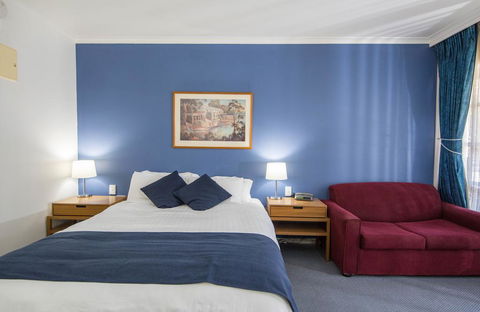 MAS Country Riverboat Lodge Motor Inn - Accommodation Perth 2