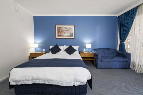 MAS Country Riverboat Lodge Motor Inn - Accommodation Perth 0