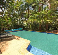 Mayfield 23 - 5 BDRM Home with Pool - Accommodation Perth