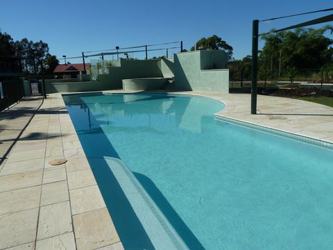 McNevins Logan Park Motel - Perth Resorts 0