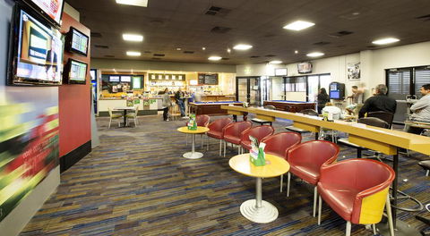 Meadow Inn Hotel-Motel - Accommodation Perth 1