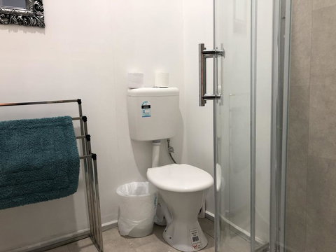 Melbourne Short Stay - Caulfield Station, Monash Uni - Perth Resorts 1