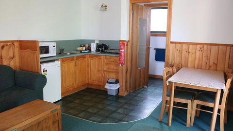 Meredith House & Apartments Strahan - Accommodation Perth 3